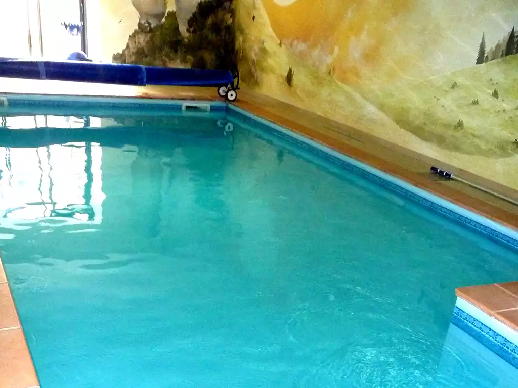 piscine chambres d'hôtes Lozère La Canourgue